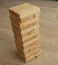 Hra - dřevěná věž