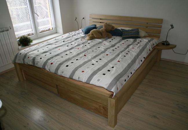 Postel 12: masiv jasan